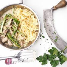 kalbsgeschnetzeltes mit spargeln food blog schweiz foodwerk ch rezept spargel rezepte geschnetzeltes