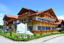 Bei einem urlaub im allgäu mit hund ist oftmals der weg das ziel: Allgau Rudelurlaub