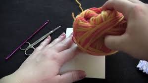 Diy pompon comment faire facilement un pompon. Comment Realiser Un Pompon En Laine Facilement Minutefacile Com