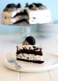This oreo ice cream cake makes for the perfect no bake dessert during warm summer months. Oreo Cake