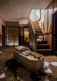 Baby Casket In An Abandoned Funeral Home 727x1024 Oc Old Abandoned Buildings Abandoned Houses Abandoned
