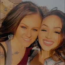 Who can build a barndominium near Trenton, TX?