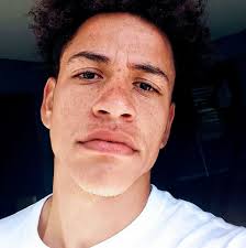 Robert R Quesada Garcia