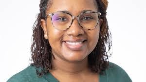 Elizabeth Umstead's Instagram, Twitter & Facebook