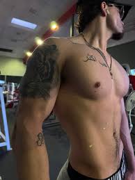 Valenci 🦇 @v4lenci - Twitter Profile | Sotwe