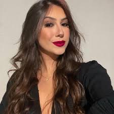 Amanda Duran (@amandaduran_)