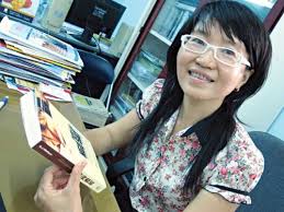 Nhà Văn, Dịch Giả Nguyễn Lê My Hoàn “ma Có Việc Của Ma, Hoàn Có Việc Của  Hoàn!”