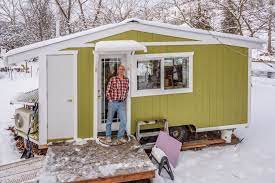 Pete S 125 Sq Ft Tiny House On Wheels In British Columbia Building A Tiny House Tiny House Tiny House Cabin