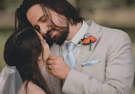 Allison Lightfoot's Instagram, Twitter & Facebook