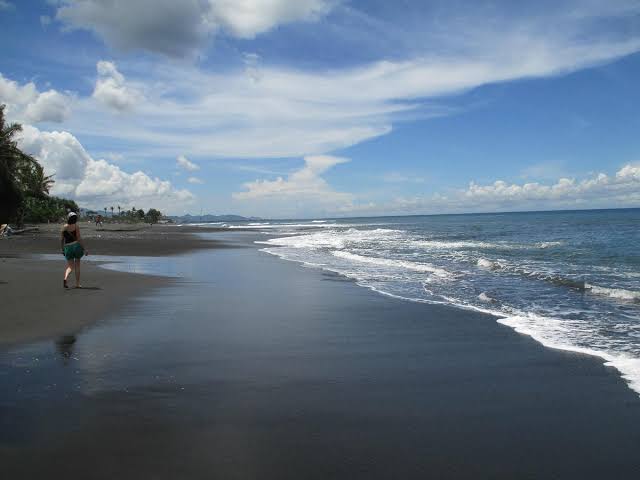 Keramas Beach