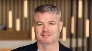 Benjamin Molloy's Instagram, Twitter & Facebook