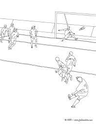 coloriage d un coup franc sur le terrain pendant match de foot joli pour les enfants f sports coloring pages sport art projects peppa pig sausia