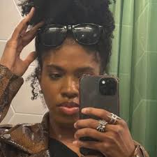 rachael 🪩 (@raychillsound)