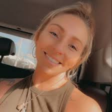 Genny Brown (genny_br0wn)