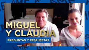 De las entrevistas que más he disfrutado porque miguel herrera no sólo como personaje resulta interesante. Miguel Herrera Y Claudia Su Esposa En Divertido Juego De Preguntas Y Respuestas Youtube