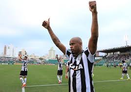 MP abre investigação sobre França e Thiago Heleno, do Figueirense