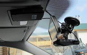 Radar detectors work by, you guessed it, picking up on this signal and then alerting you to its presence. Radar Detector What Is A Radar Detector And How To Choose Avtotachki