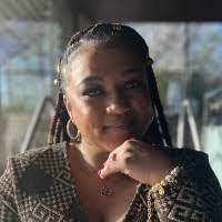 Kim Baez's Instagram, Twitter & Facebook