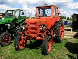 Ми́нский тра́кторный заво́д, мтз) in minsk, belarus. Unbekannter Traktor Belarus Fotografiert Beim 11 Perleberger Oldtimer Und Militarfahrzeugtreffen Flugplatz Perleberg 12 07 2009 Fahrzeugbilder De