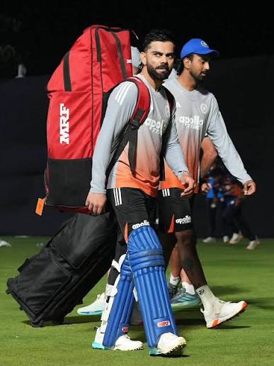 Back to business for the King! 👑😎 Virat Kohli begins preparations for the  ODI series vs New Zealand in Vadodara 🇮🇳🔥🔙 #ViratKohli #INDvNZ  #TeamIndia