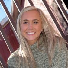 Casey Dewey's Instagram, Twitter & Facebook