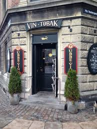 Wine And Tobacco Shop On The Corner Amsterdam City Tobacco Shop Canals