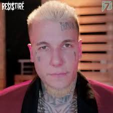 Alguien con la actitud de Alexander? #ResistiréA7 🎵🍾💸 ¡Sigue en Azteca  7! 📺