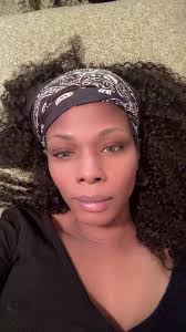 At the door (@atthedoorclean)