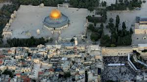 At that level you are walking under jerusalem at the level of the city from jesus christ's time. Israeli Worshipers Storm Police Barricades At Western Wall Al Monitor The Pulse Of The Middle East