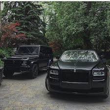 G Wagon Or Ghost Big Toys Ferrari Lamborghini Luxury Mclaren F4f Rangerover Bearautomotive Followme B Dream Cars Best Luxury Cars Luxury Cars