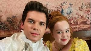 Bukan Benedict, Bridgerton 3 Akan Fokus ke Kisah Colin dan Penelope  Featherington