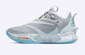 En vente dès cet été pour les membres de nike+ et. Nike L Adapt Bb 2 0 Est De Retour Vers Le Futur Basket Usa