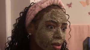 Alonda Brown's Instagram, Twitter & Facebook