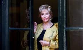 Isabel allende la casa de los espíritus 1982. Isabel Allende Books The Guardian