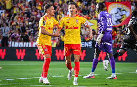 EN DIRECT Strasbourg - Lens : Bouillant, les Sang et Or à l'assaut de la Meinau... Suivez le match avec nous... — 20 Minutes