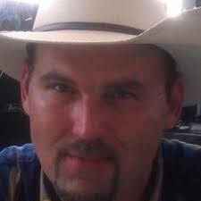 Brad Crooks's Instagram, Twitter & Facebook