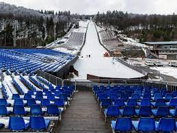 Anfang 2021 findet in willingen erneut das fis weltcup skispringen statt. Skisprung Weltcup Willingen Startet Polizei Und Ski Club Appellieren An Fans Regionalsport