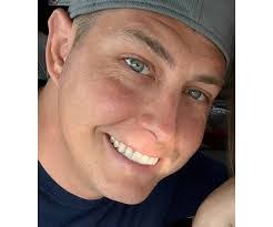 Amanda Cantrell's Instagram, Twitter & Facebook