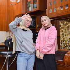We would like to show you a description here but the site won't allow us. Sweater Bisa Couple Sahabat Sweater Cewe Sweater Couple Sweater Polos Sweater Cewe Sweater Tumblr Shopee Indonesia
