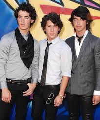 Watch part 3 of the nick jonas show and see what the jonas brothers younger brother and his guests have to say about happiness. Jonas Brothers Reunite Announce New Single Sucker