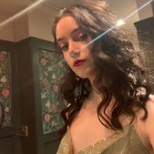 Annie Napier's Instagram, Twitter & Facebook