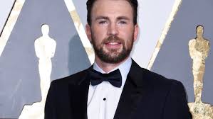 Dominic lipinski / afp o presidente dos históricos palácios reais rupert gavin, o príncipe william,. Fauxpas Auf Instagram Chris Evans Postet Versehent Chris Evans Shotoe