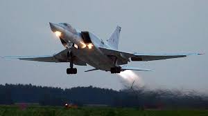 Бомбардировщик стоит на вооружении российских военных с 1974 года. Obnovlennyj Raketonosec Tu 22m3m Dalnyaya Aviaciya Rossii