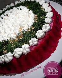 Nur Yasar Ozyil On Instagram Tart Kalibinda Pancarli Patates Salatasi Sunum Ile Sizlere Merhaba Diyelim Sayfa Dostlar Tart Christmas Tree Skirt Holiday