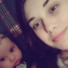 Ashley Holter (@RubyDaisyAsh)