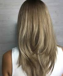 Le tendenze tagli capelli scalati 2022 per chi ha i capelli corti, medi, lunghi, lisci, mossi o ricci. Tagli Capelli Scalati Lunghi 2020 Capelli Scalati Lisci Tagli Capelli Medio Lunghi Scalati Capelli Lunghi Scalati Lisci