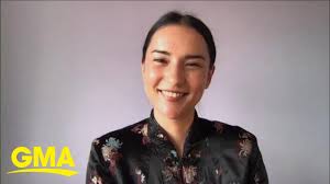 Jessie is around 5ft 3 inches tall, which is roughly 1.6m. Jessie Mei Li Dishes On New Fantasy Series Youtube