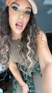 Travis Schoen's Instagram, Twitter & Facebook