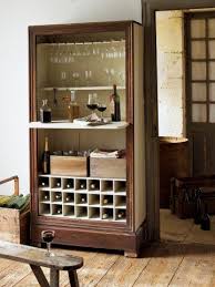 Un Meuble Transforme En Armoire A Vin Armoire A Vin Bar Salon Relooking Meuble