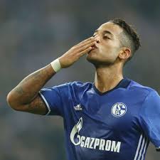 Fc schalke 04, hamburger sv, sc freiburg, sv waldhof mannheim, karlsruher sc, bulacher sc. Dennis Aogo Kehrt Mit Dem Vfb Stuttgart Zu Schalke 04 Zuruck Muss Niemandem Etwas Beweisen Schalke 04